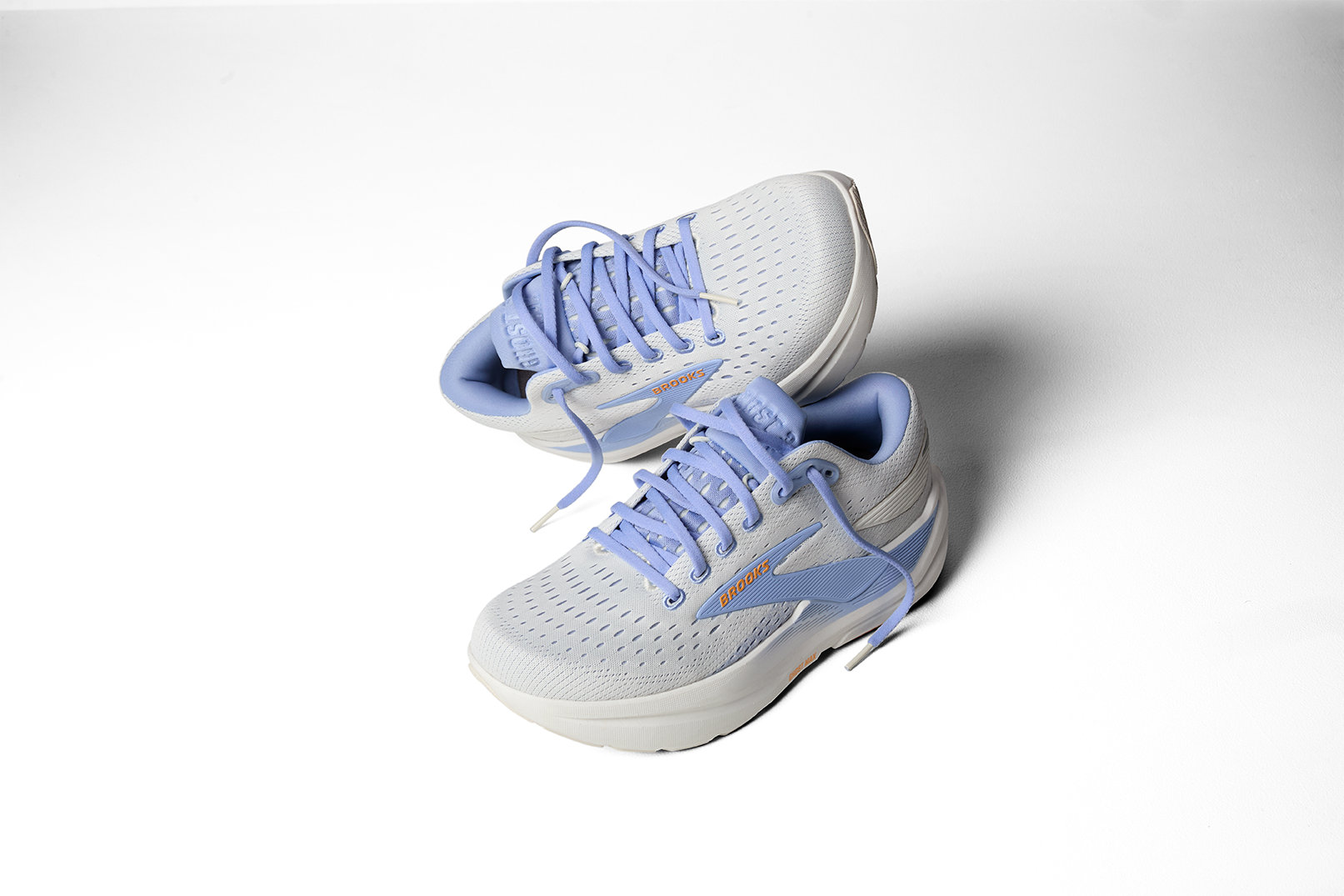 Brooks Ghost Max 3 Women's Running Shoes - Coconut/Lilac