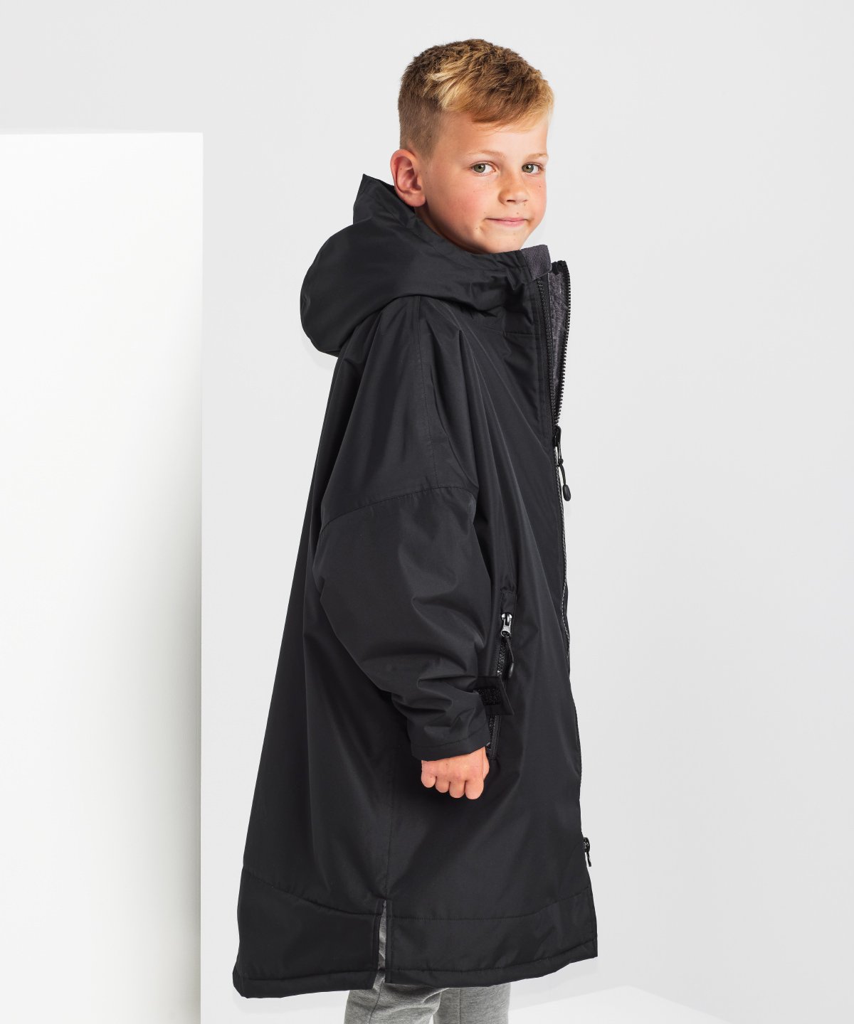 TriDri All-seasons waterproof changing robe Kids