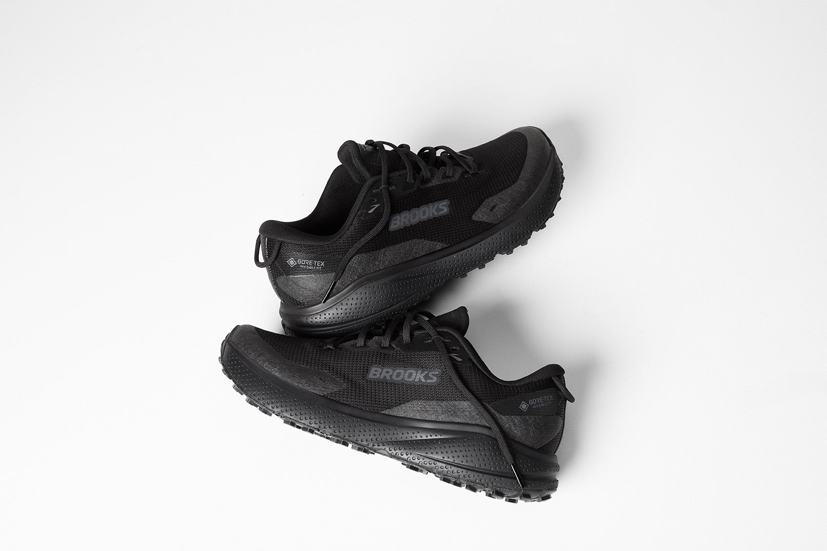 Brooks Divide 6 GTX Mens Trail Running Shoes - Black/Black/Ebony