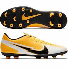 Nike Mercurial Vapor 13 Club MG Football Boots Size 6uk Only
