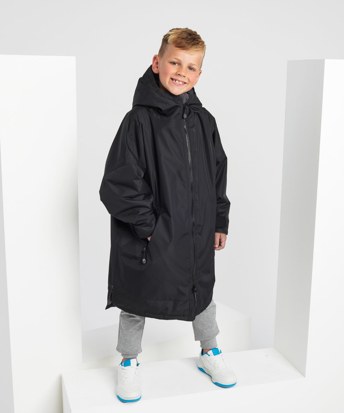 TriDri All-seasons waterproof changing robe Kids