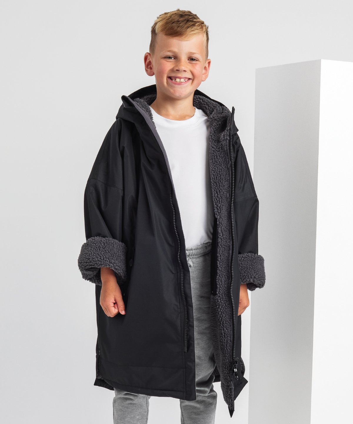 TriDri All-seasons waterproof changing robe Kids